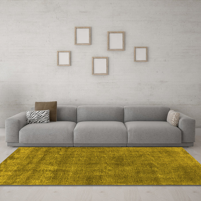 Machine Washable Oriental Yellow Industrial Rug in a Living Room, wshurb1880yw