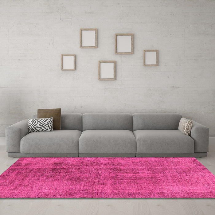 Machine Washable Oriental Pink Industrial Rug in a Living Room, wshurb1882pnk