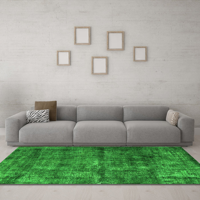 Machine Washable Oriental Green Industrial Area Rugs in a Living Room,, wshurb1892grn