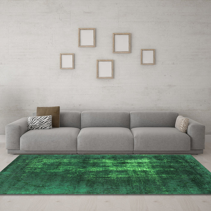Machine Washable Oriental Green Industrial Area Rugs in a Living Room,, wshurb1893grn