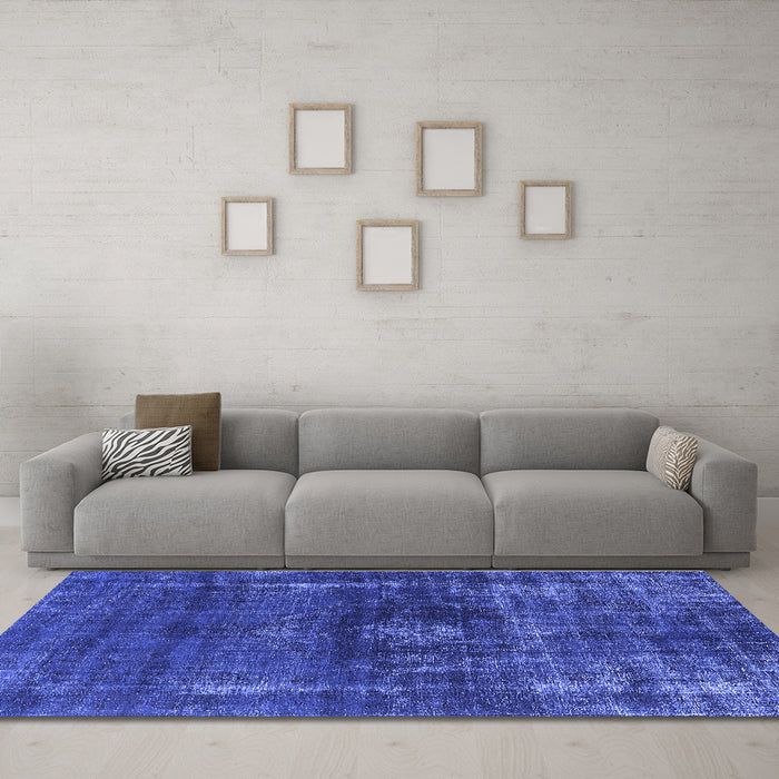 Machine Washable Oriental Blue Industrial Rug in a Living Room, wshurb1894blu