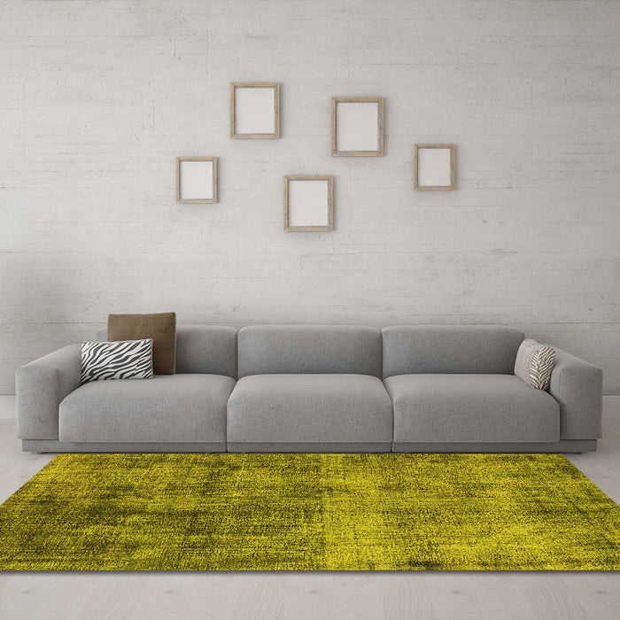 Machine Washable Oriental Yellow Industrial Rug in a Living Room, wshurb1895yw