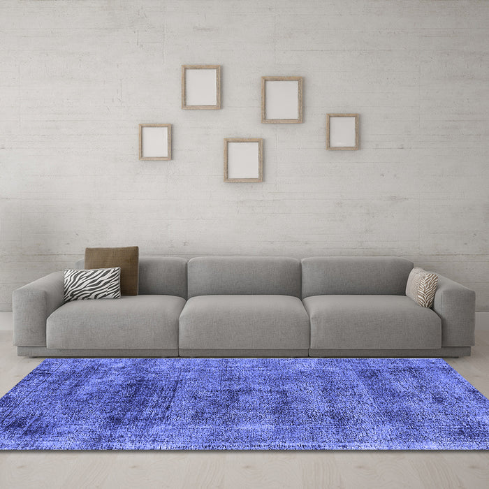 Machine Washable Oriental Blue Industrial Rug in a Living Room, wshurb1896blu