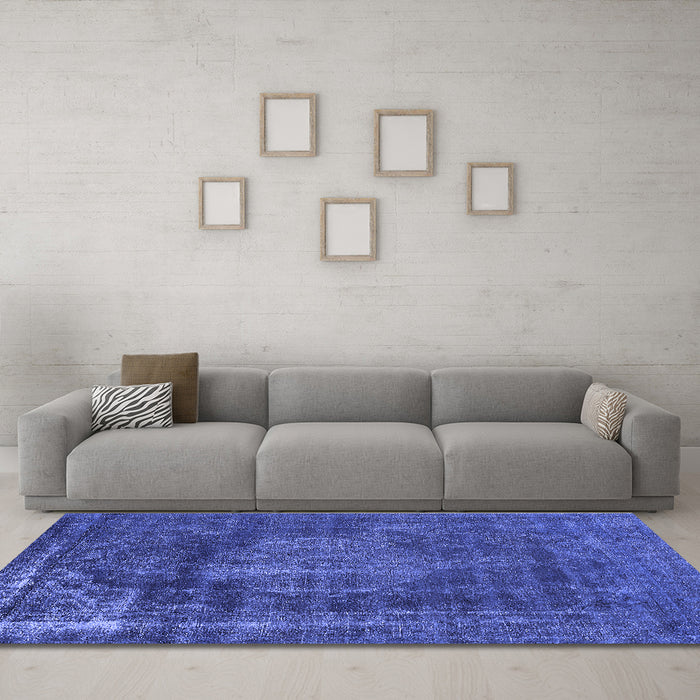 Machine Washable Oriental Blue Industrial Rug in a Living Room, wshurb1899blu