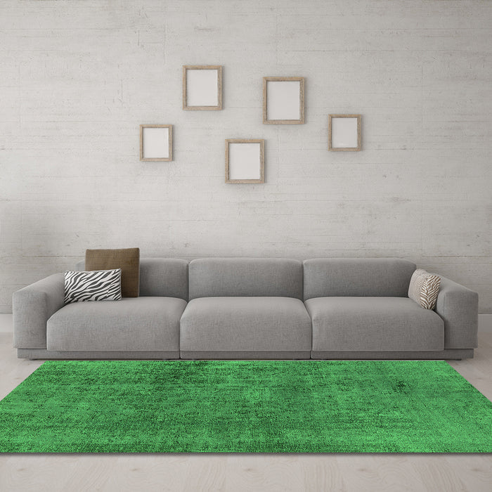 Machine Washable Oriental Green Industrial Area Rugs in a Living Room,, wshurb1900grn