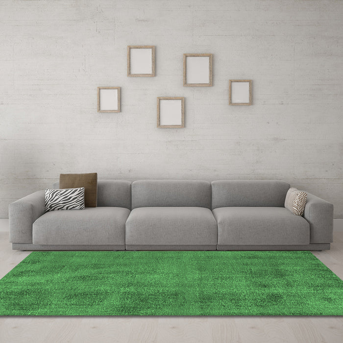 Machine Washable Oriental Emerald Green Industrial Area Rugs in a Living Room,, wshurb1902emgrn