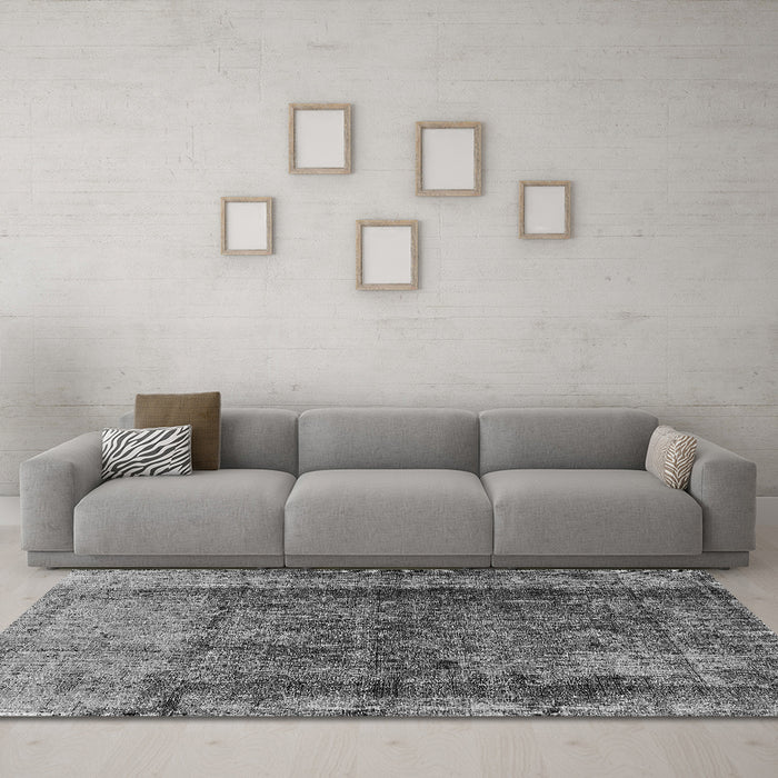 Machine Washable Oriental Gray Industrial Rug in a Living Room,, wshurb1903gry