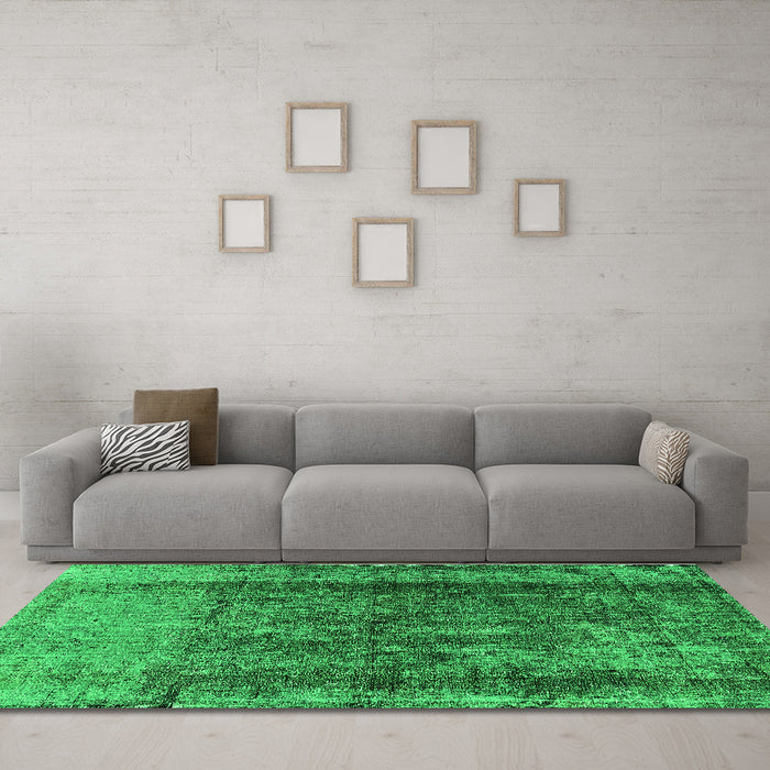 Machine Washable Oriental Green Industrial Area Rugs in a Living Room,, wshurb1903grn