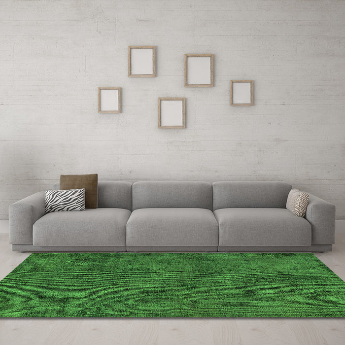 Machine Washable Oriental Green Industrial Area Rugs in a Living Room,, wshurb1905grn