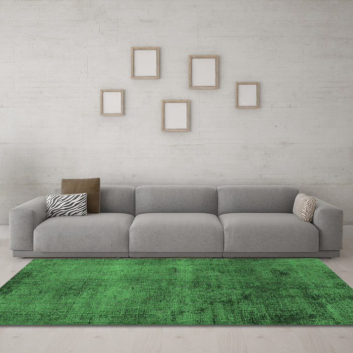 Machine Washable Oriental Emerald Green Industrial Area Rugs in a Living Room,, wshurb1906emgrn