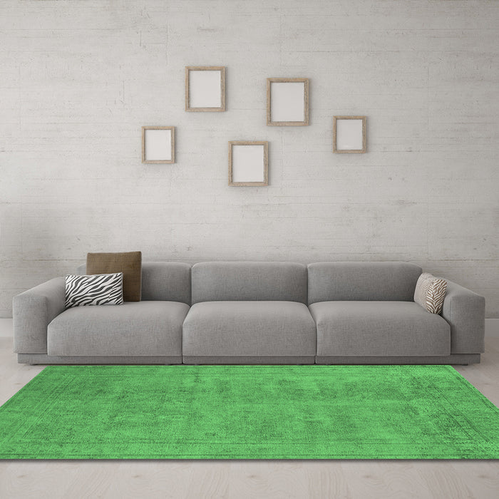 Machine Washable Oriental Emerald Green Industrial Area Rugs in a Living Room,, wshurb1909emgrn