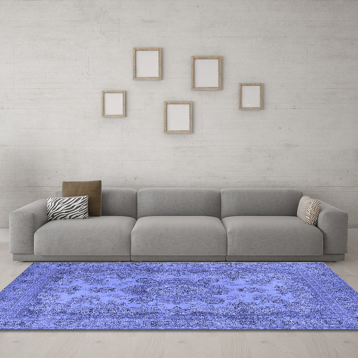Machine Washable Oriental Blue Industrial Rug in a Living Room, wshurb1918blu