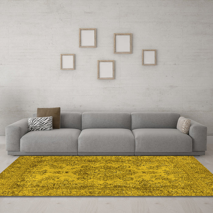 Machine Washable Oriental Yellow Industrial Rug in a Living Room, wshurb1918yw