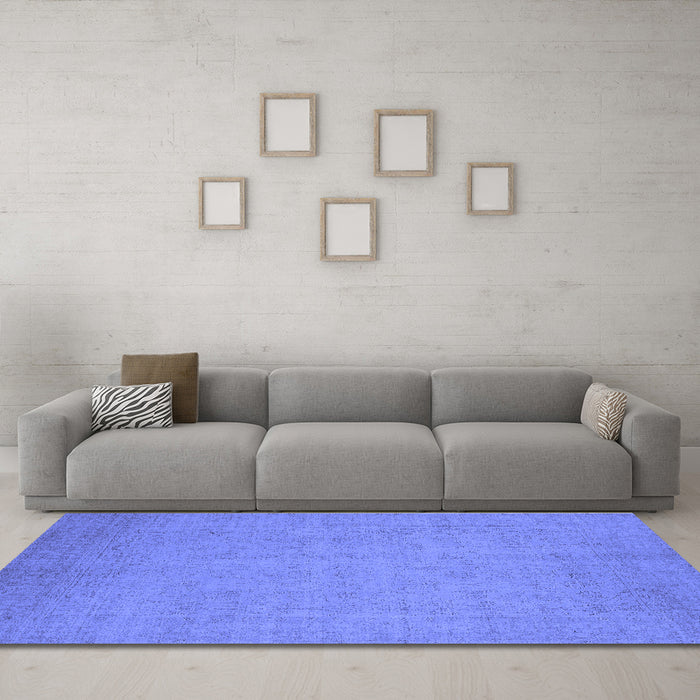 Machine Washable Oriental Blue Industrial Rug in a Living Room, wshurb1924blu