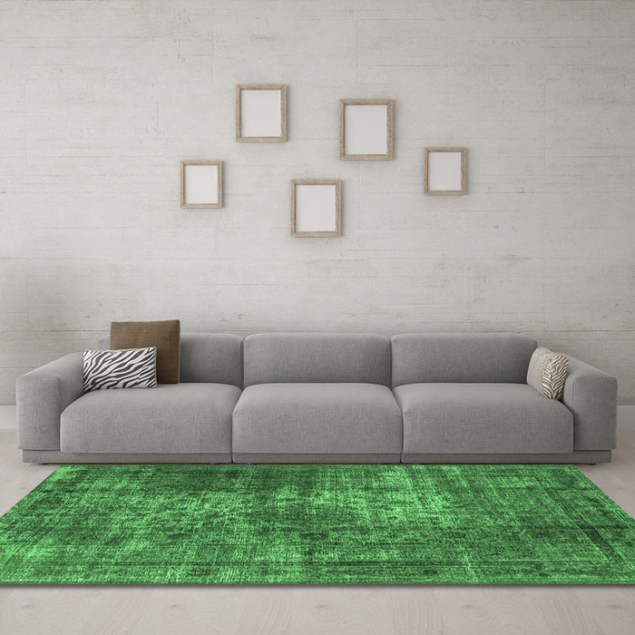 Machine Washable Oriental Emerald Green Industrial Area Rugs in a Living Room,, wshurb1925emgrn