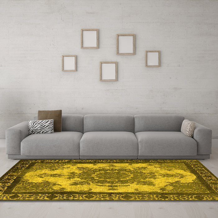 Machine Washable Oriental Yellow Industrial Rug in a Living Room, wshurb1927yw