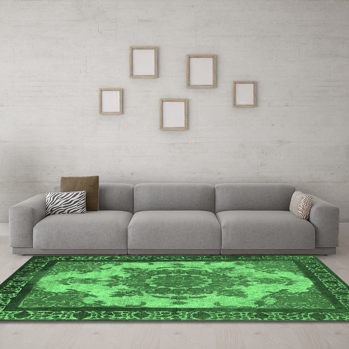 Machine Washable Oriental Emerald Green Industrial Area Rugs in a Living Room,, wshurb1927emgrn