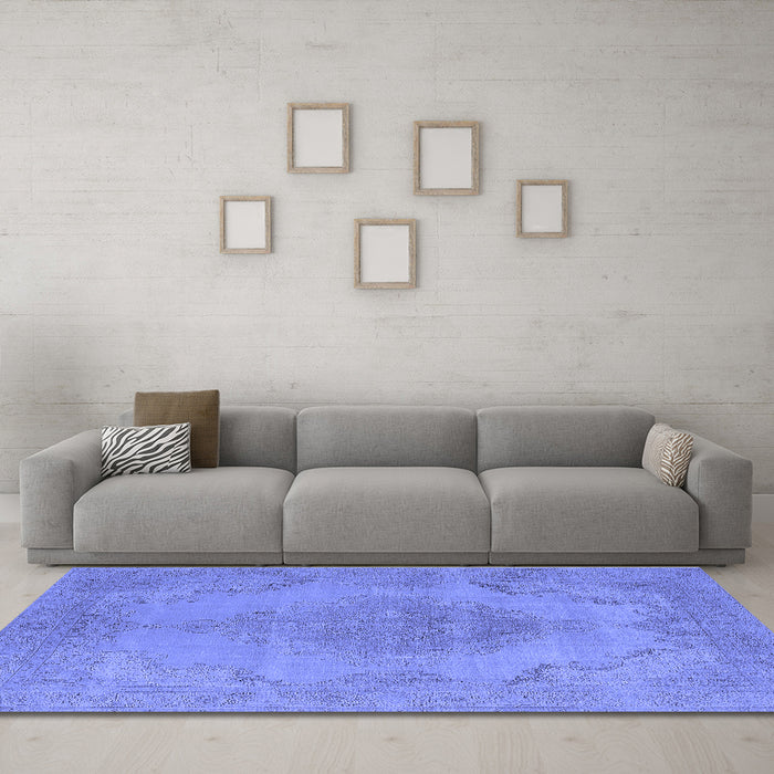 Machine Washable Oriental Blue Industrial Rug in a Living Room, wshurb1929blu