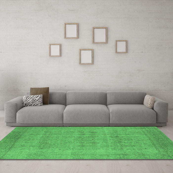 Machine Washable Oriental Emerald Green Industrial Area Rugs in a Living Room,, wshurb1930emgrn