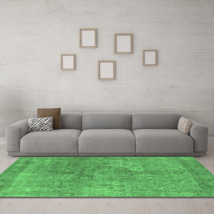 Machine Washable Oriental Emerald Green Industrial Area Rugs in a Living Room,, wshurb1931emgrn