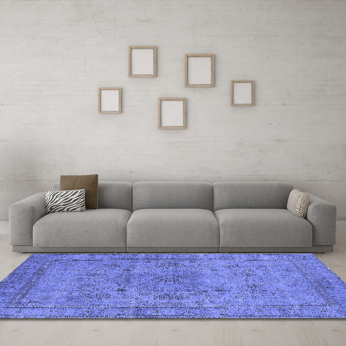 Machine Washable Oriental Blue Industrial Rug in a Living Room, wshurb1934blu