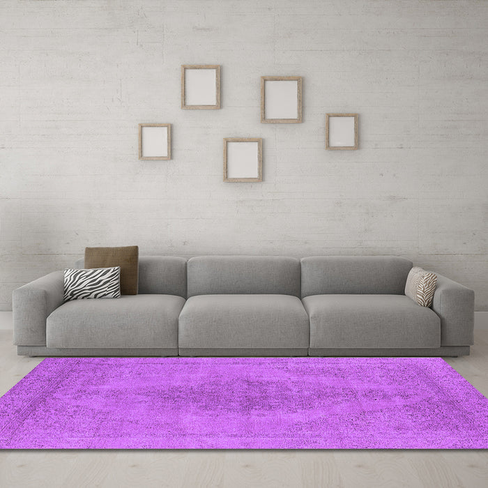 Machine Washable Oriental Purple Industrial Area Rugs in a Living Room, wshurb1935pur