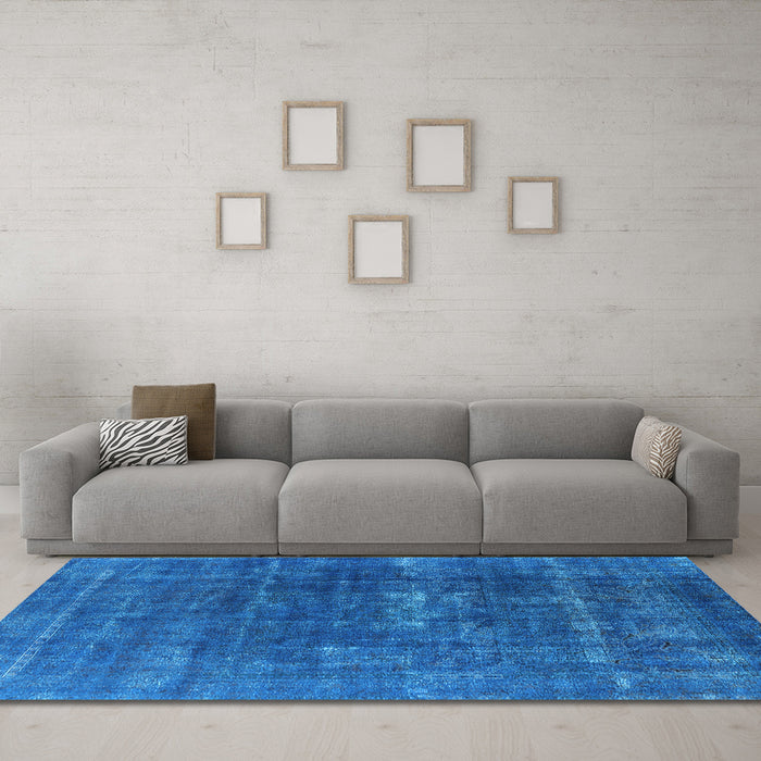 Machine Washable Oriental Light Blue Industrial Rug in a Living Room, wshurb1936lblu