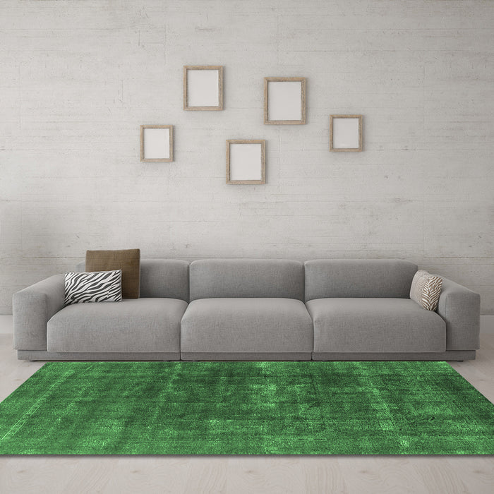 Machine Washable Oriental Emerald Green Industrial Area Rugs in a Living Room,, wshurb1936emgrn