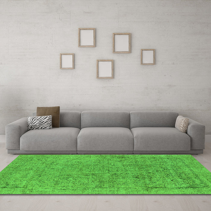 Machine Washable Oriental Green Industrial Area Rugs in a Living Room,, wshurb1941grn
