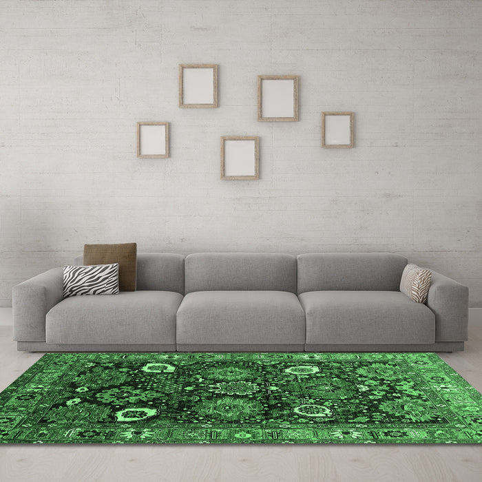 Machine Washable Oriental Emerald Green Industrial Area Rugs in a Living Room,, wshurb1951emgrn