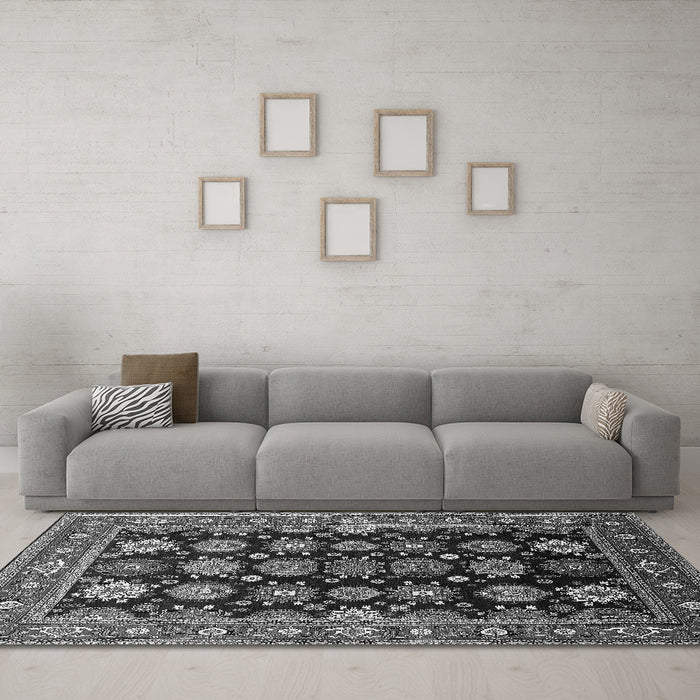 Machine Washable Oriental Gray Industrial Rug in a Living Room,, wshurb1954gry