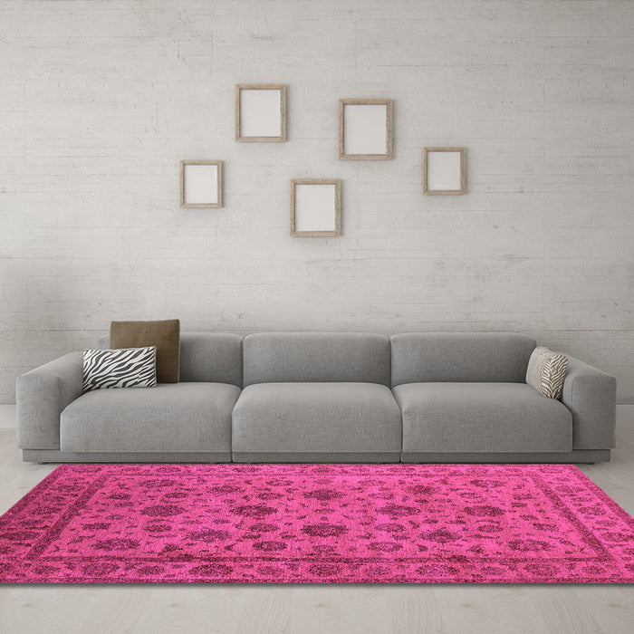 Machine Washable Oriental Pink Industrial Rug in a Living Room, wshurb1956pnk