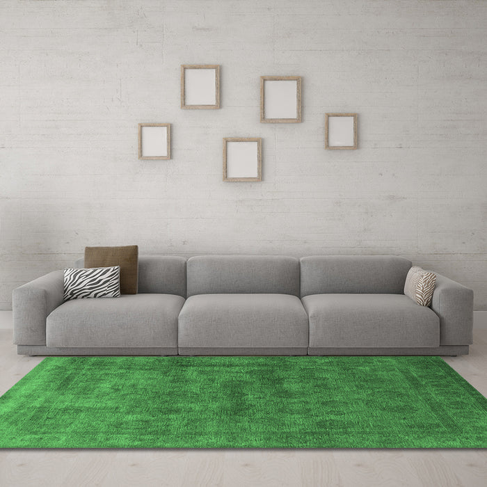 Machine Washable Oriental Emerald Green Industrial Area Rugs in a Living Room,, wshurb1959emgrn
