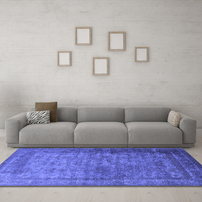 Machine Washable Oriental Blue Industrial Rug in a Living Room, wshurb1960blu
