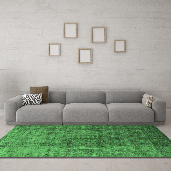 Machine Washable Oriental Emerald Green Industrial Area Rugs in a Living Room,, wshurb1962emgrn