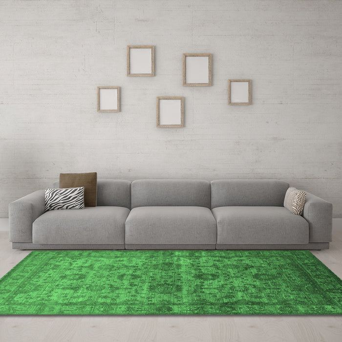 Machine Washable Oriental Emerald Green Industrial Area Rugs in a Living Room,, wshurb1965emgrn