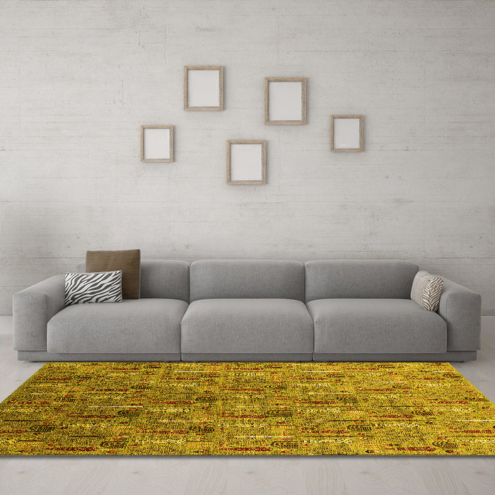 Machine Washable Oriental Yellow Industrial Rug in a Living Room, wshurb1972yw