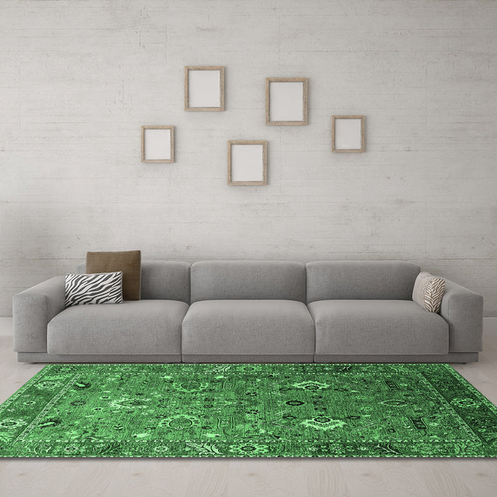 Machine Washable Oriental Emerald Green Industrial Area Rugs in a Living Room,, wshurb1974emgrn
