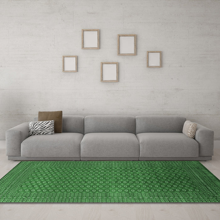 Machine Washable Oriental Emerald Green Industrial Area Rugs in a Living Room,, wshurb1981emgrn