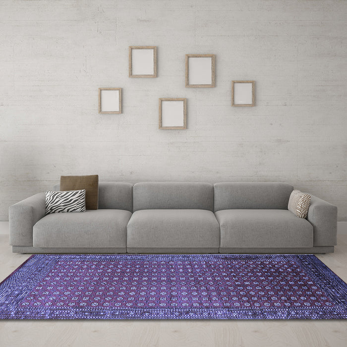 Machine Washable Oriental Blue Industrial Rug in a Living Room, wshurb1982blu