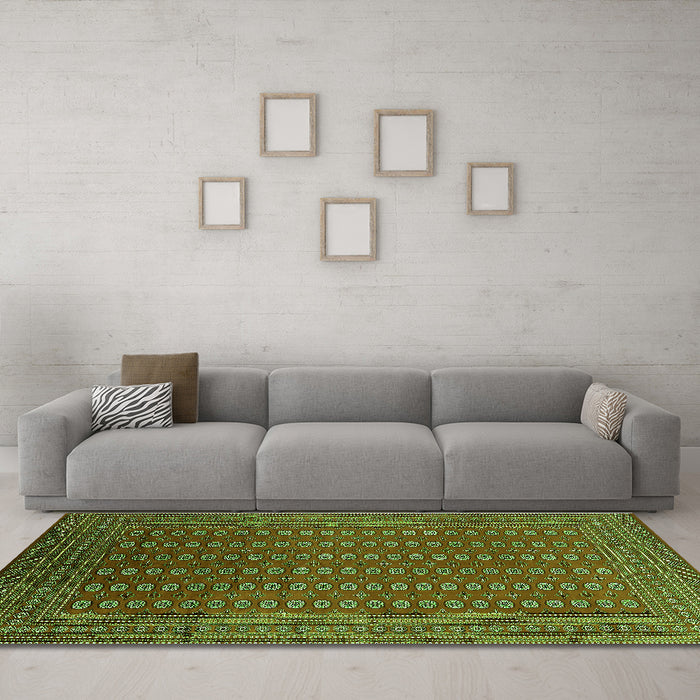 Machine Washable Oriental Green Industrial Area Rugs in a Living Room,, wshurb1983grn