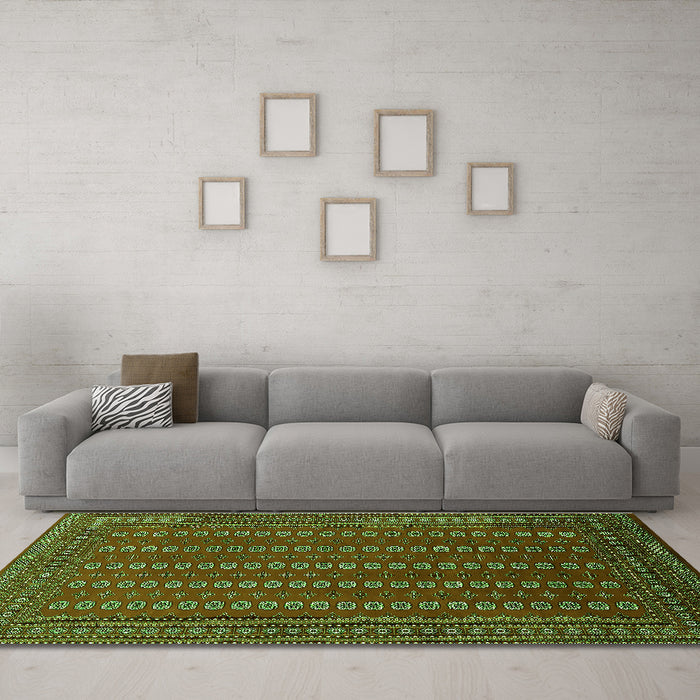 Machine Washable Oriental Green Industrial Area Rugs in a Living Room,, wshurb1984grn