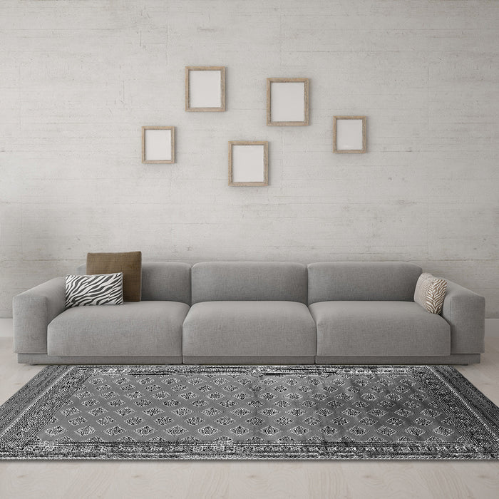 Machine Washable Oriental Gray Industrial Rug in a Living Room,, wshurb1992gry