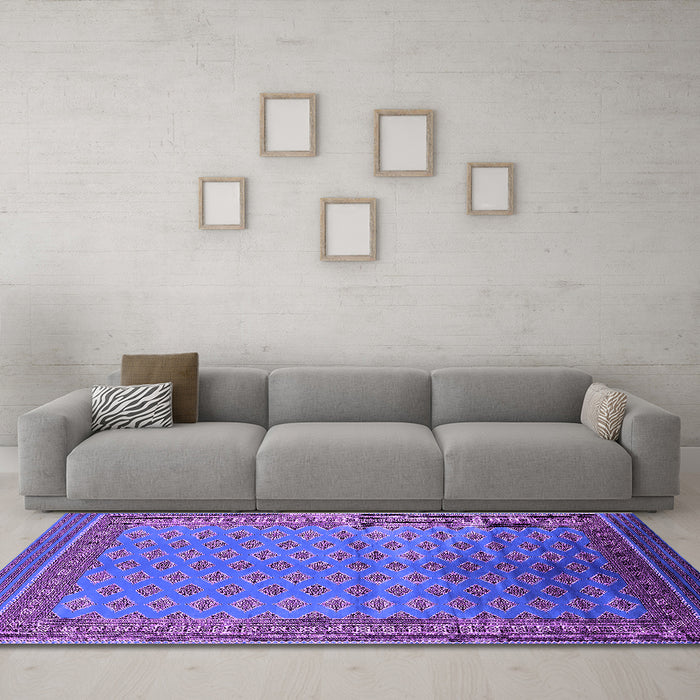 Machine Washable Oriental Purple Industrial Area Rugs in a Living Room, wshurb1992pur