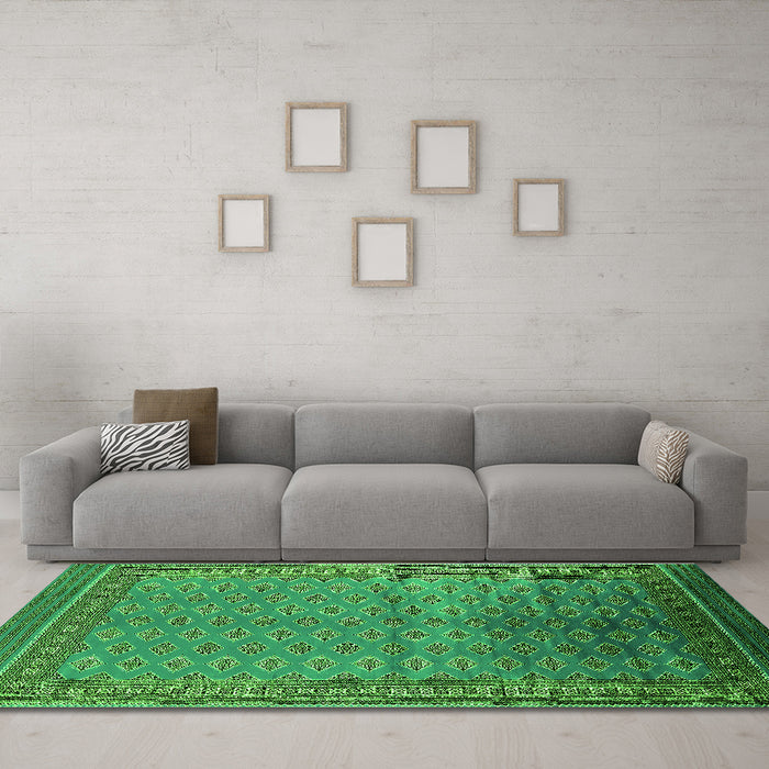 Machine Washable Oriental Green Industrial Area Rugs in a Living Room,, wshurb1992grn