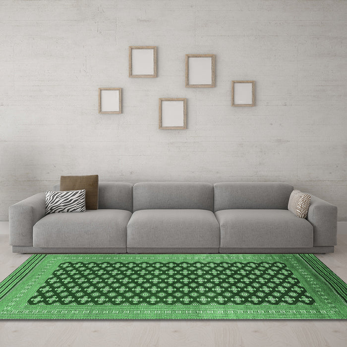 Machine Washable Oriental Emerald Green Industrial Area Rugs in a Living Room,, wshurb1997emgrn