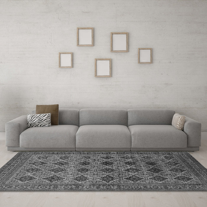 Machine Washable Oriental Gray Industrial Rug in a Living Room,, wshurb1999gry