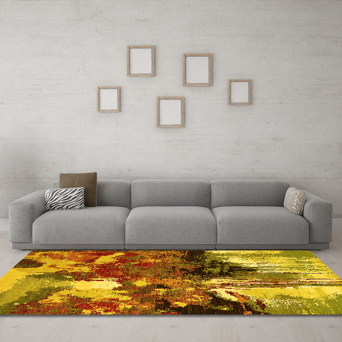 Machine Washable Oriental Yellow Industrial Rug in a Living Room, wshurb2001yw