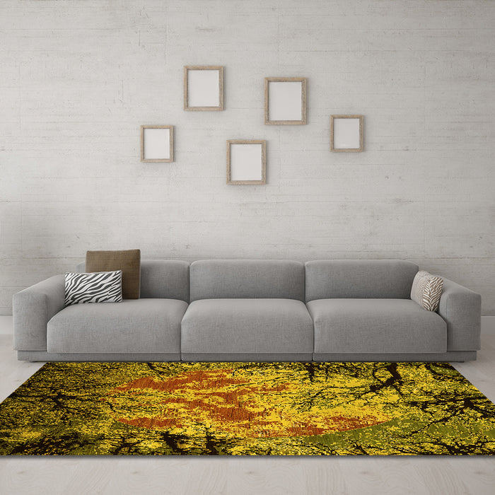 Machine Washable Oriental Yellow Industrial Rug in a Living Room, wshurb2002yw