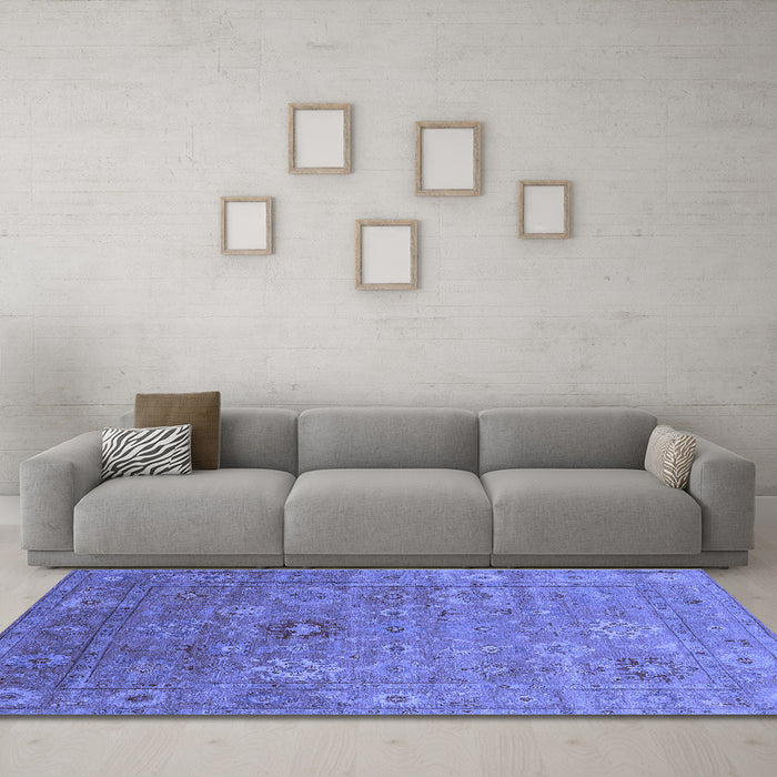 Machine Washable Oriental Blue Industrial Rug in a Living Room, wshurb2003blu